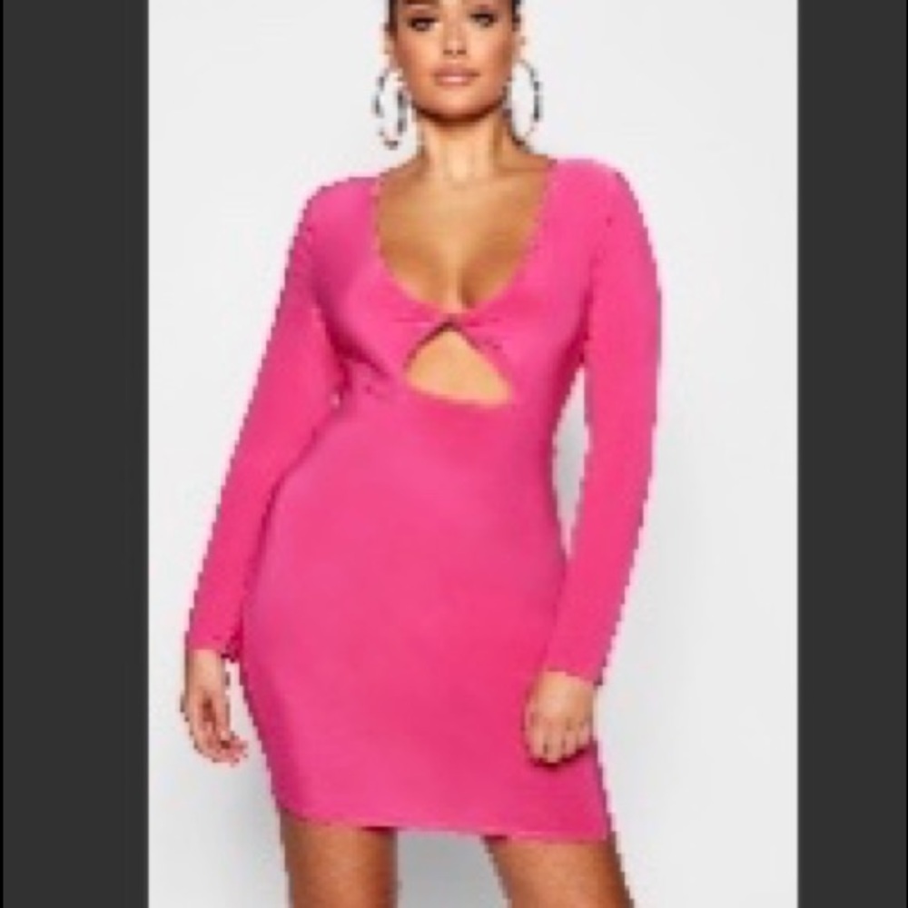 Plus size twist front cutout bodycon dress
